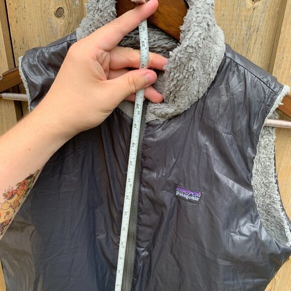 Vintage Reversible Patagonia Fleece Vest Gray - Picture 8 of 9